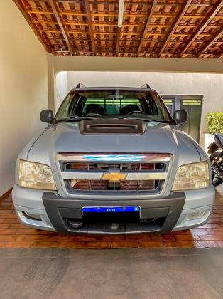 CHEVROLET S10 2.4 ADVANTAGE 4X2 CD 8V FLEX 4P MANUAL CHEVROLET S10 2.4 ADVANTAGE 4X2 CD 8V FLEX 4P MANUAL
